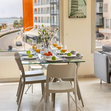 Mackenzie Beachfront Eftyhia Suite 라르나카 외부 사진