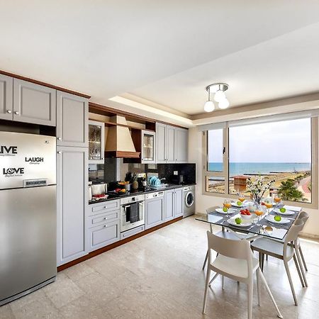 Mackenzie Beachfront Eftyhia Suite 라르나카 외부 사진