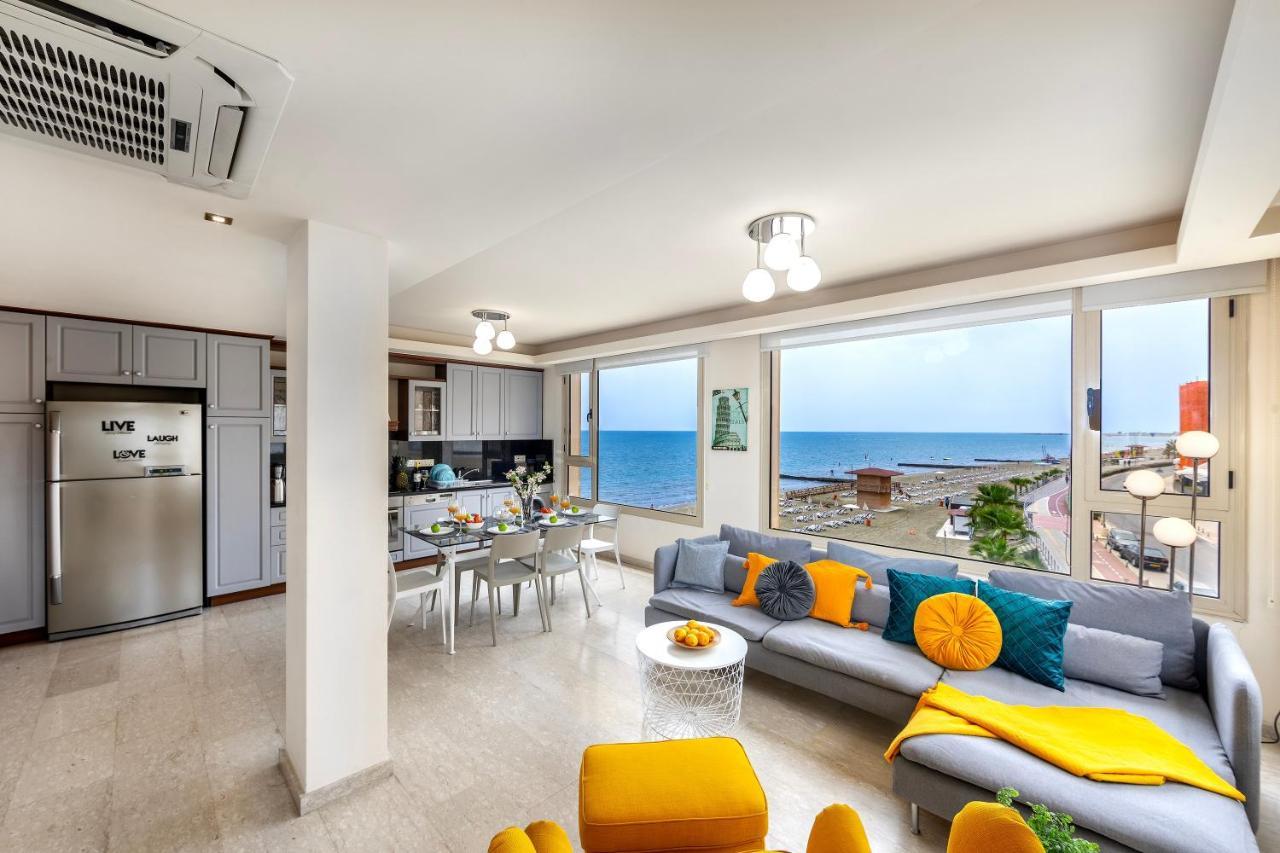 Mackenzie Beachfront Eftyhia Suite 라르나카 외부 사진